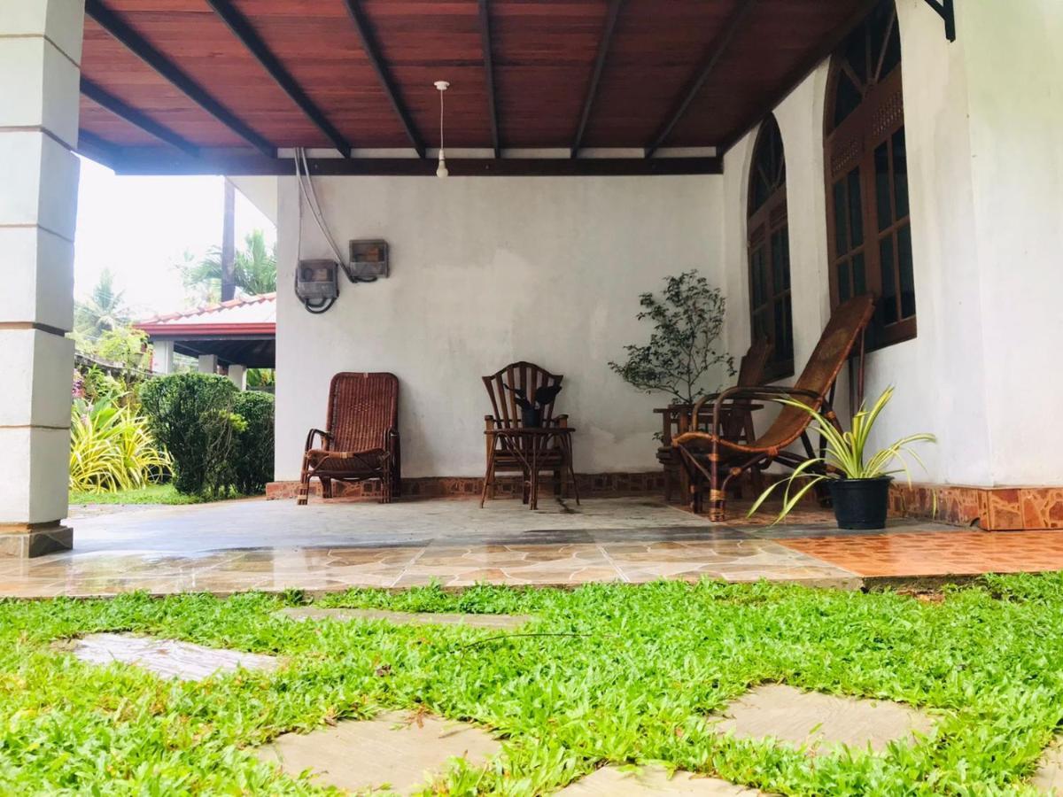 Surewo Sun Shine Apartment Bentota Exterior photo