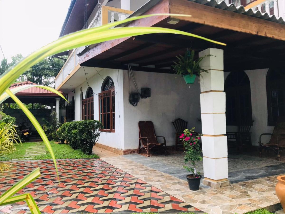 Surewo Sun Shine Apartment Bentota Exterior photo